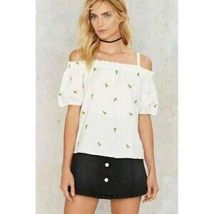 Nasty Gal Pursue Ivory Daisy embroidery Top OS